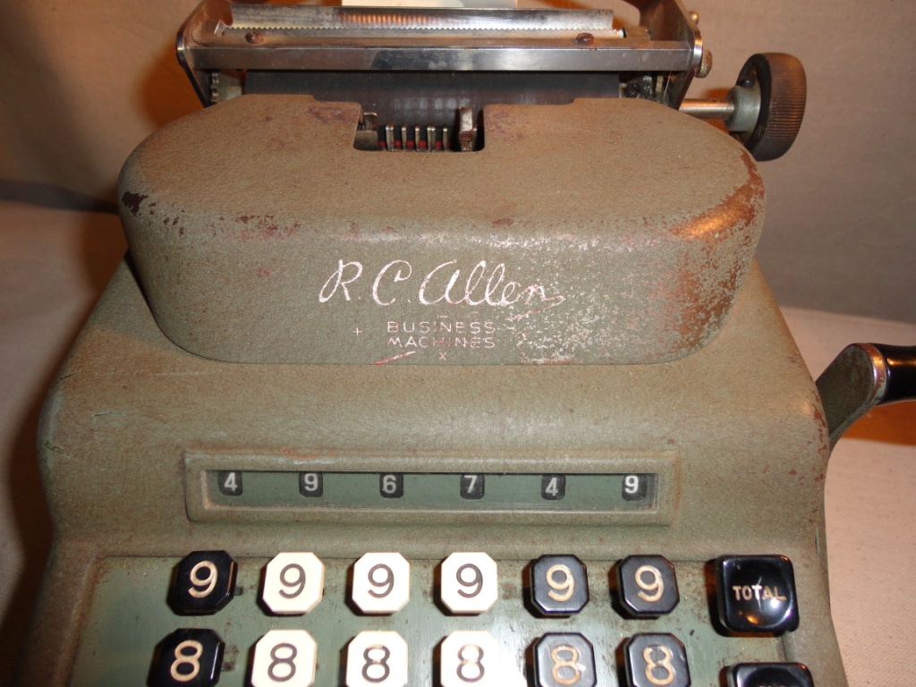 Free Antique, Collectible, Art Appraisals & Information